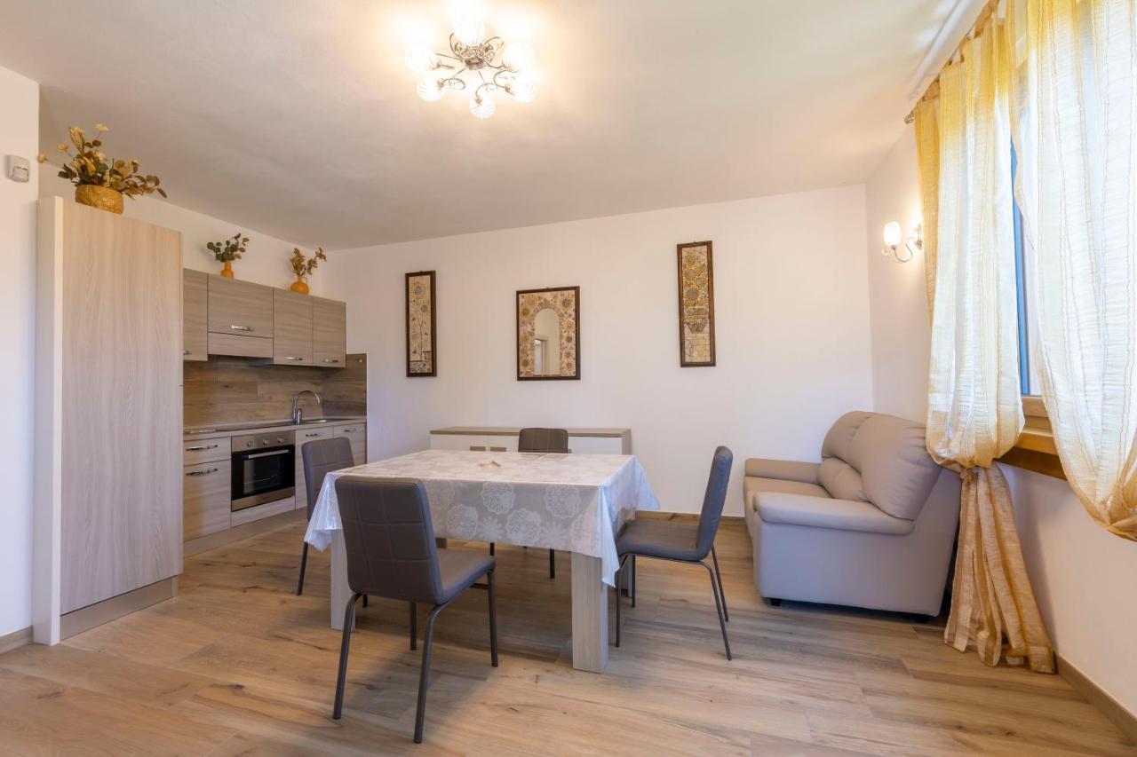 Apartment With Garden And Parking Bellagio Exterior photo